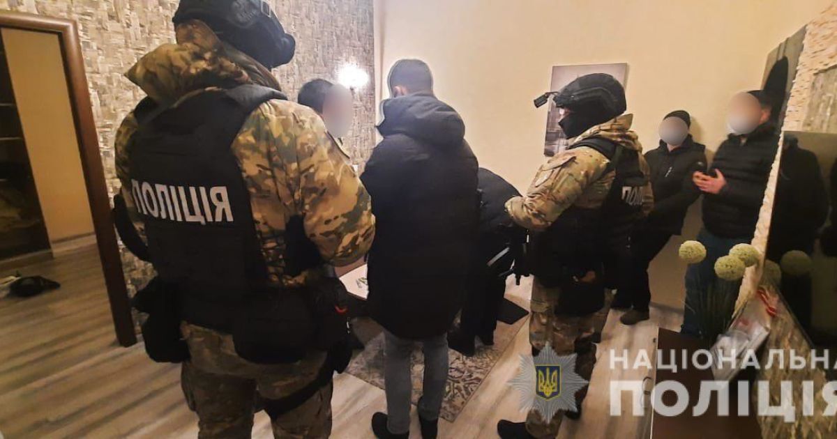 Під Києвом затримано 25-річну сутенерку / © Поліція Київської області