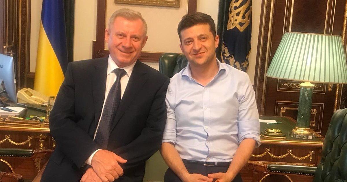 Отставка главы нбу: кому не угодил смолий и чем это грозит украине