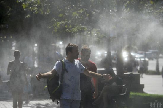 В Україні +40°, але це не пік: коли чекати на нестерпно високі температури