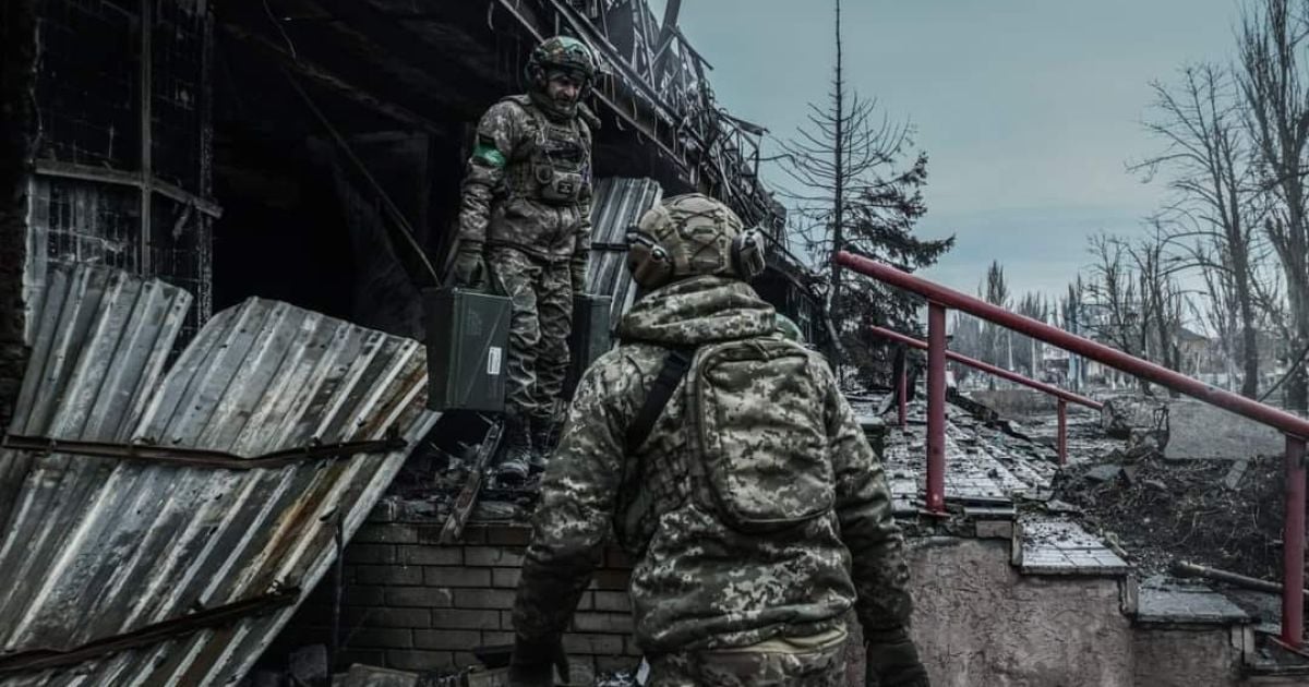 "Ситуация обострена": в Минобороны сообщили, что враг пытается прорвать оборону Бахмута