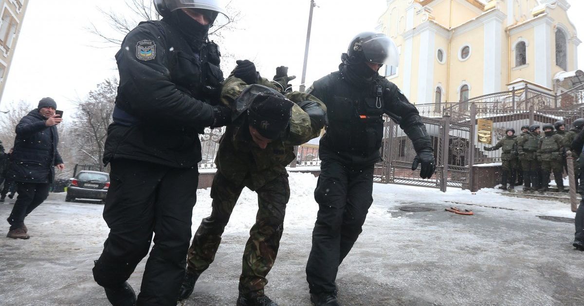 сутички під Солом'янським судом Києва_18 / © УНИАН