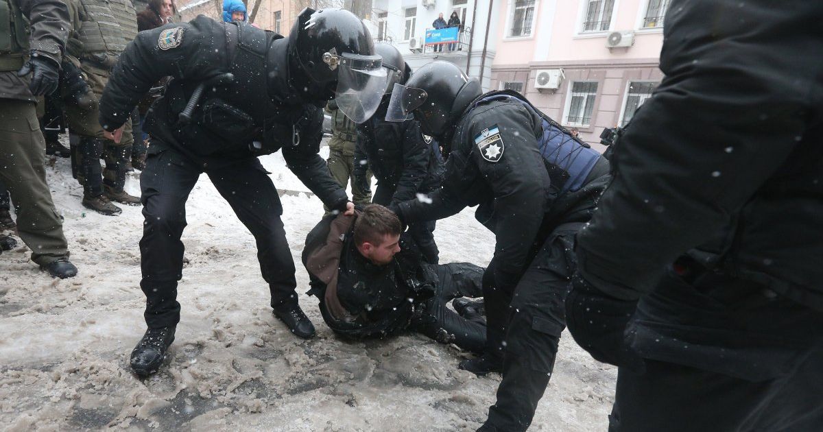 сутички під Солом'янським судом Києва_16 / © УНИАН