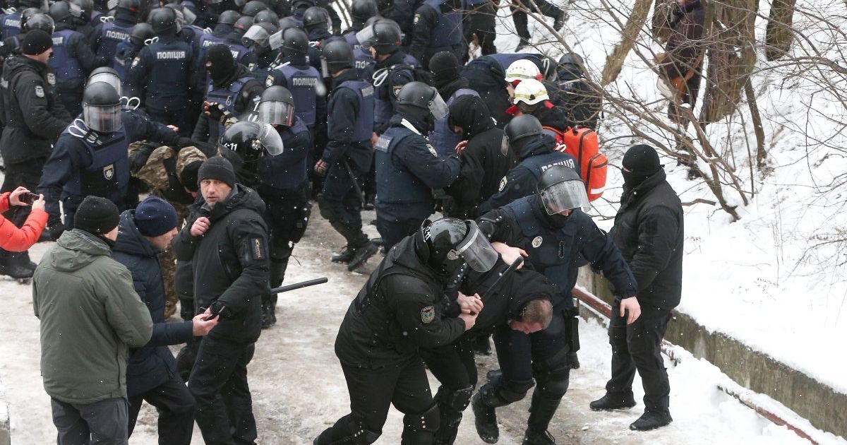 сутички під Солом'янським судом Києва_7 / © УНИАН