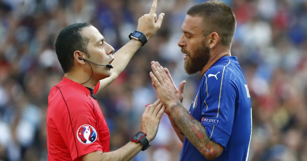 Де Россі травмував стегно.