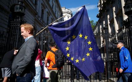 Уряду Британії заборонили розпочинати процес виходу з ЄС без згоди парламенту