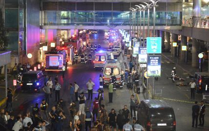 В аеропорту Стамбула під час кривавого теракту сідав літак із прем'єром Албанії - ЗМІ