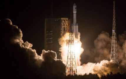 Китай успешно испытал новую космическую ракету "Чанчжэн-7"