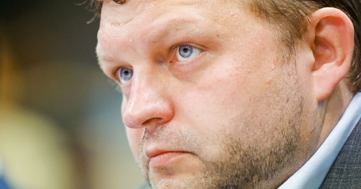 В России губернатора области задержали за взятку в 400 тысяч евро