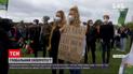 Новини світу: у Барселоні сотні людей протестують проти затримання Карлеса Пучдемона