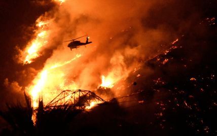 Горячая стихия: площадь лесного пожара в Калифорнии увеличилась в два раза