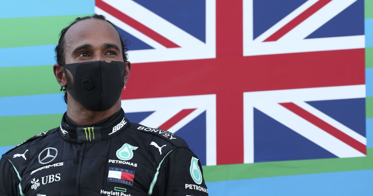 Зірка Формули-1 продовжує бити рекорди Шумахера, який від 2013 року бореться за життя