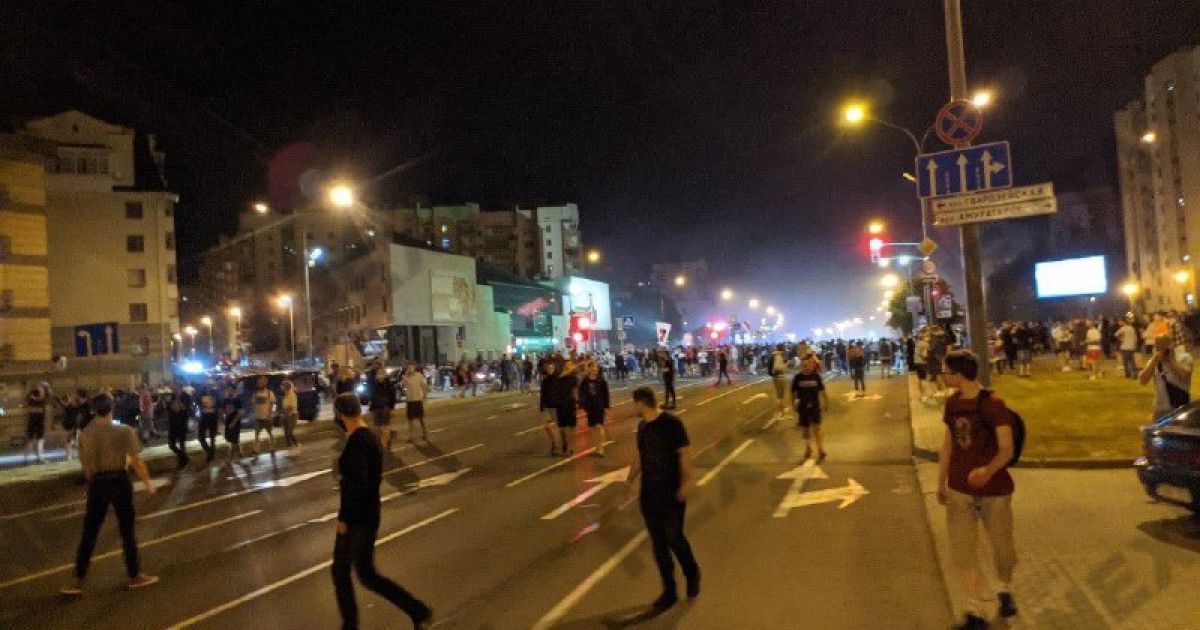 Правозахисники заявили про сотні затриманих в Білорусі протестувальників