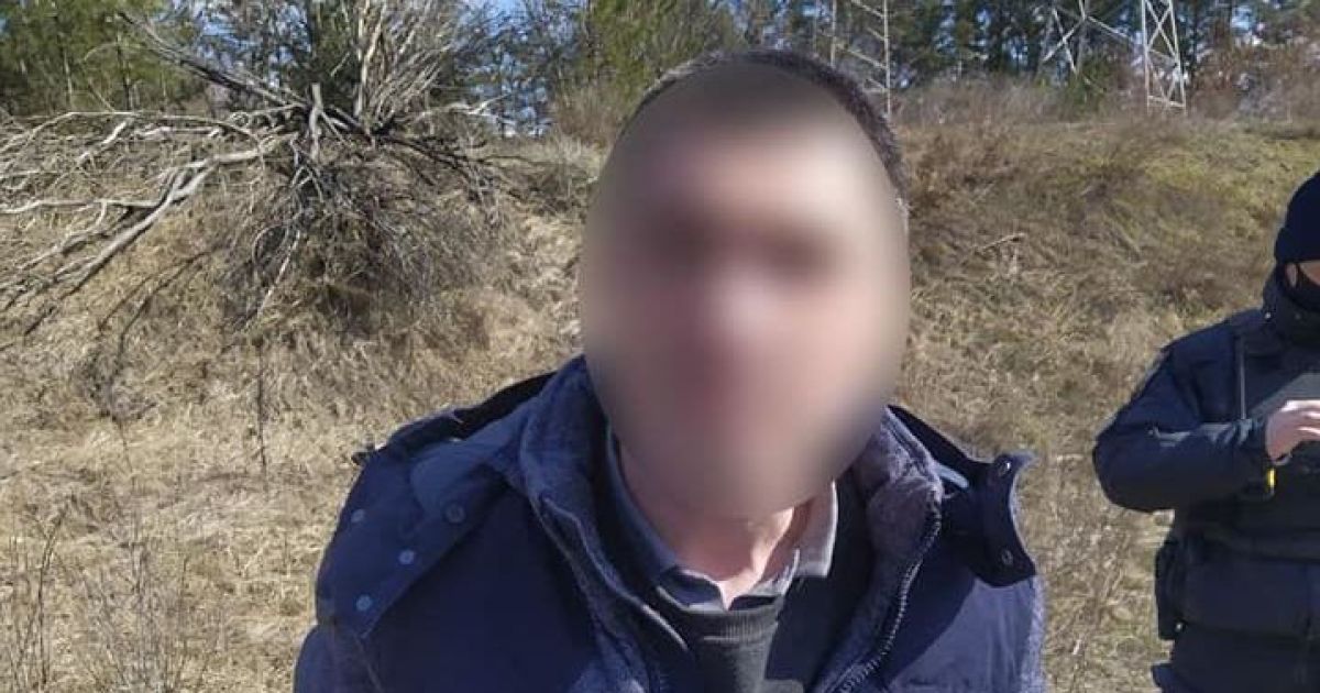 У Києві водій під кайфом вискочив з машини і втік у ліс