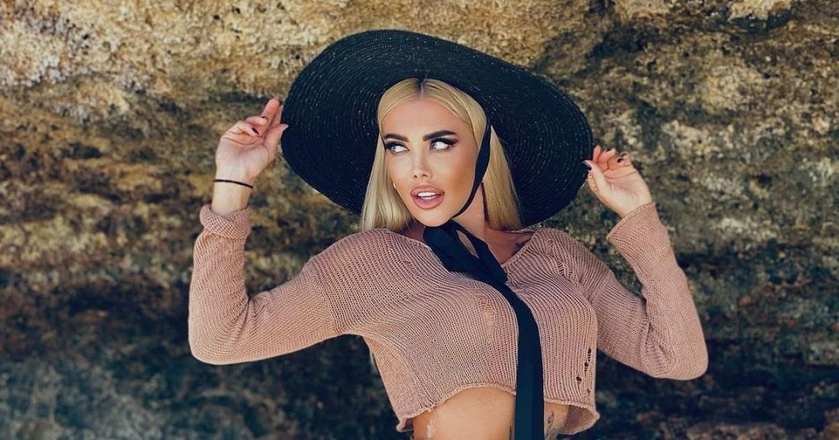 Rus tilida “Sevimli jinsiy aloqa malika” multfilmini tomosha qiling