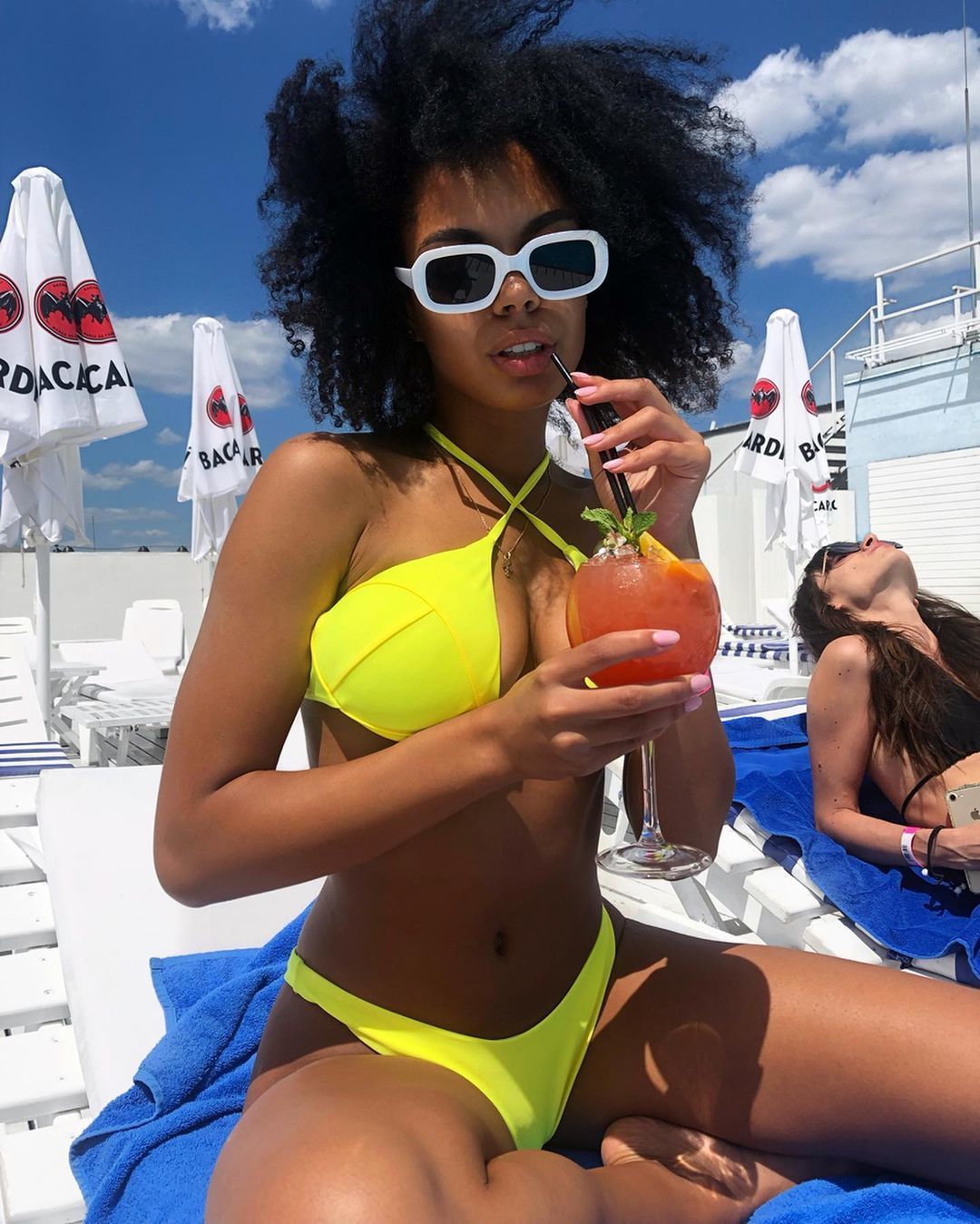 Balagan Limited компаниясының порно суреттері