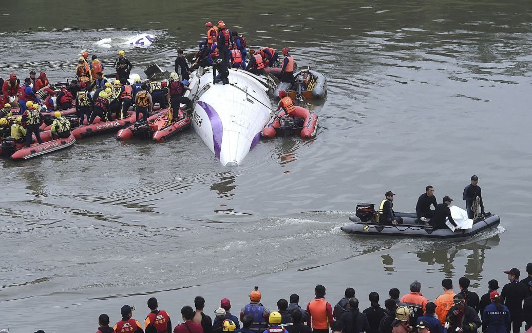 В Тайване разбился пассажирский самолет. / © 