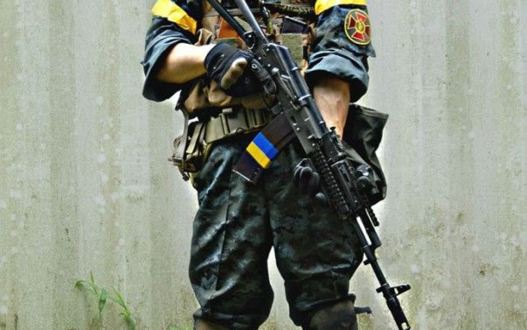 Японцы тщательно подбирают детали образов украинских военных. / © rastamandita.livejournal.com