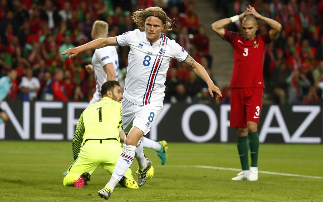 Португалия оступилась на Исландии. / © Reuters