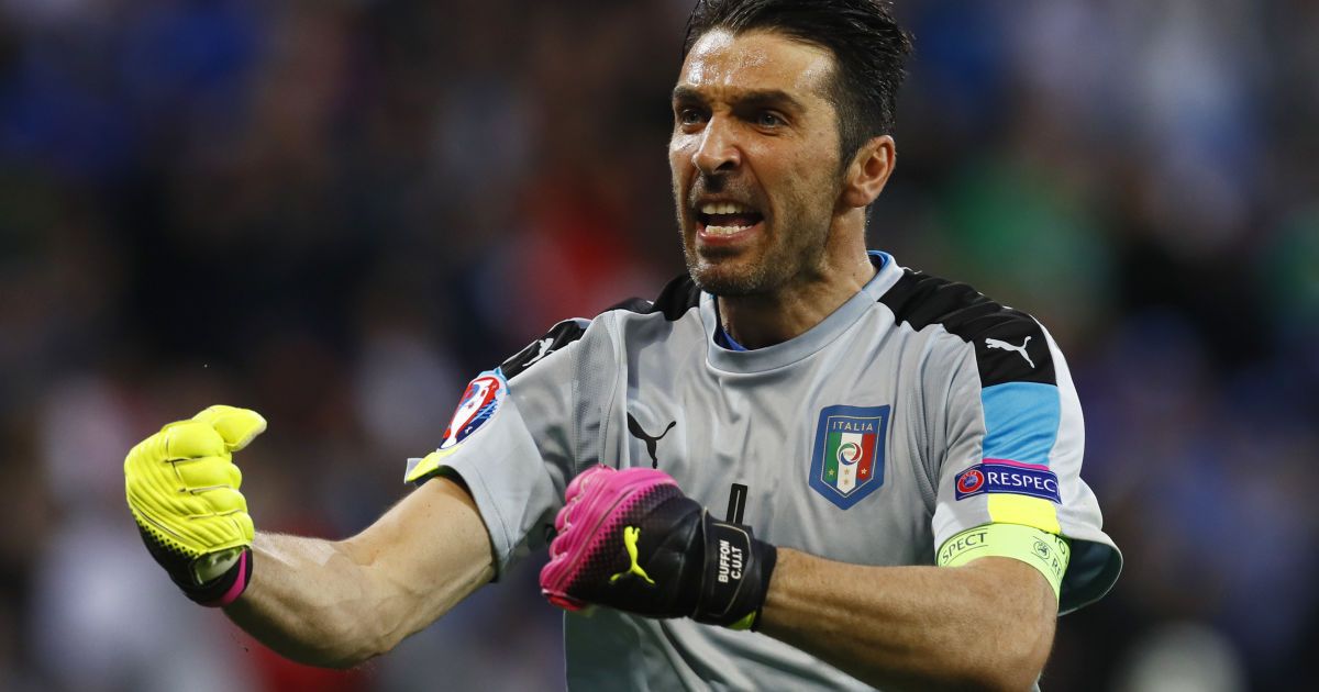 Буффон стал одним из героев матча.