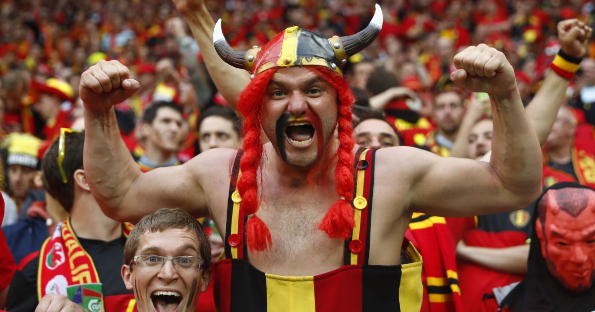 Бельгийские болельщики перед матчем Евро-2016 между Бельгией и Италией. Итальянцы уверенно победили соперника со счетом 2:0.