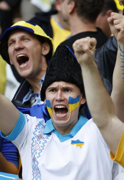 Уболівальники ЄВРО 2016, 12 червня