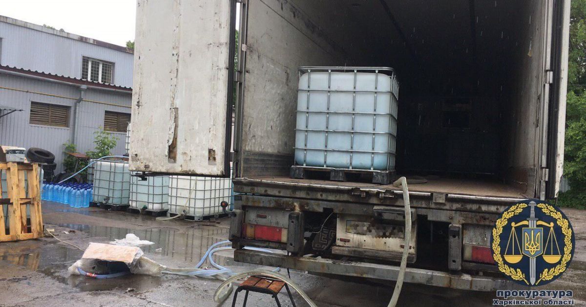 В Харьковской области разоблачили два цеха, где подпольно производили алкоголь