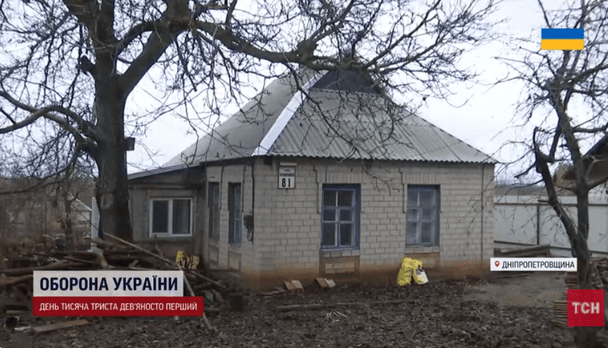 В украинском селе восстанавливают заброшенные дома и селят туда переселенцев