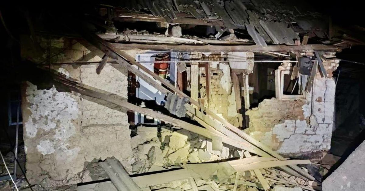 Понівечені будинки і поранені люди: росіяни смертоносними снарядами масовано обстріляли Дніпропетровщину (фото)