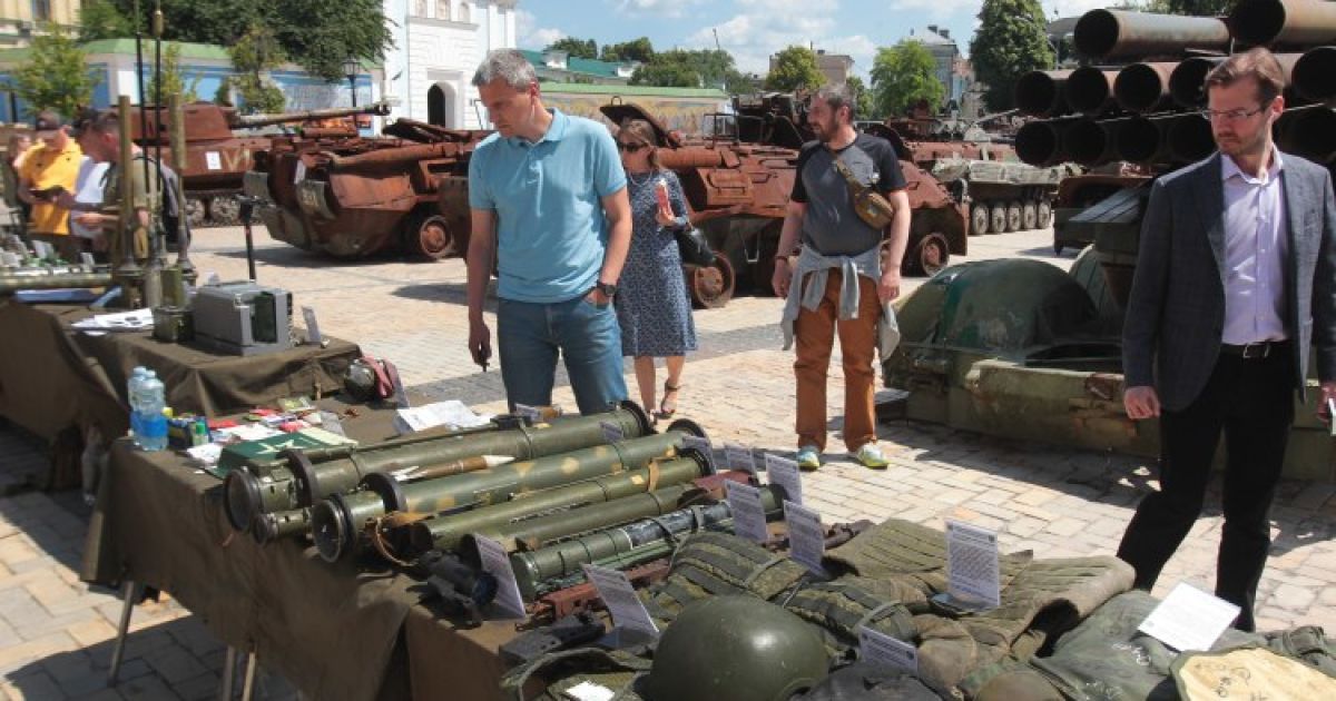 Уничтожена российская военная техника в Киеве