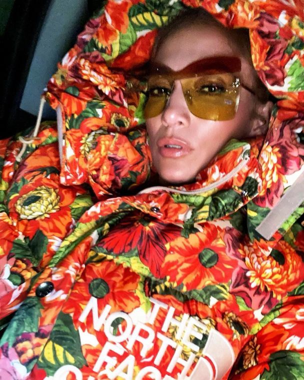  / © instagram.com/jlo