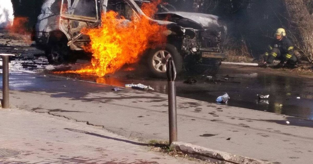 Аброськін повідомив про вибух авто в центрі Маріуполя, загинув полковник СБУ