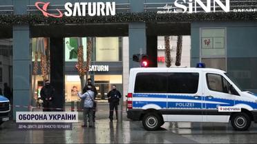 Настоящий боевик: в Дрездене вооруженный мужчина захватил заложников в торговом центре