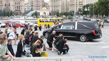 Прощання з "Ялтою" на Майдані Незалежності / Фото: "Укрінформ"