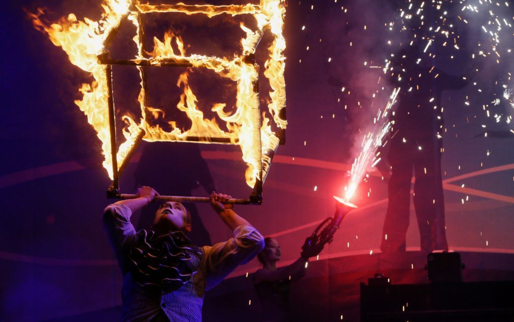 Киевлян поразили огненным шоу / © Reuters