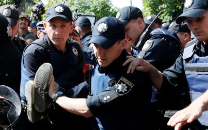 Під час Маршу рівності в Києві поліція затримала близько 50 агресивних осіб
