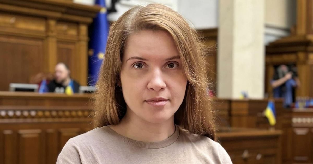 Марьяна Безугла подвергла критике министра обороны Рустема Умерова. Фото: Facebook