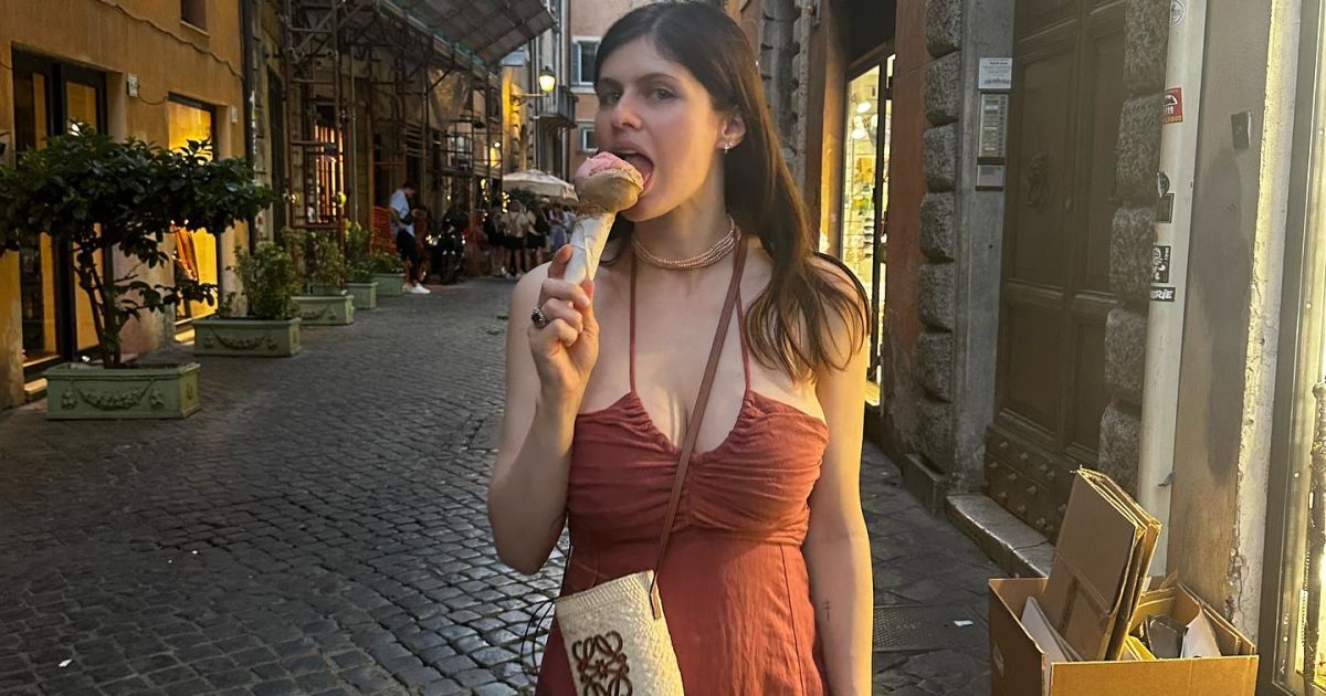 instagram.com/alexandradaddario