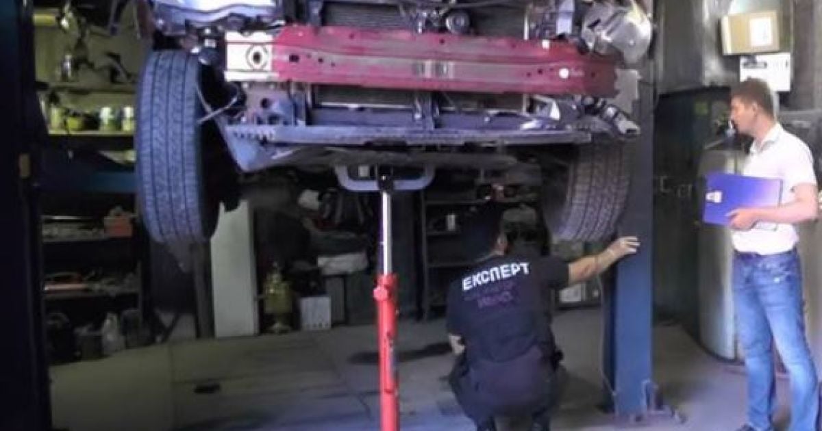 Огляд авто Шеремета_1 / © Twitter/Artem Shevchenko