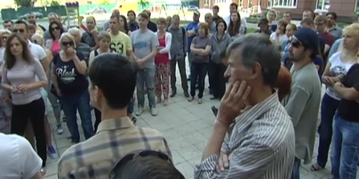 Противостояние жителей Коцюбинского и экс-минобороновца Кредисова продолжается