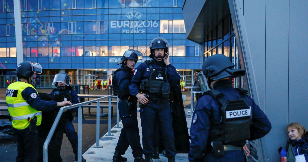 Французы отработали теракт в Лионе.