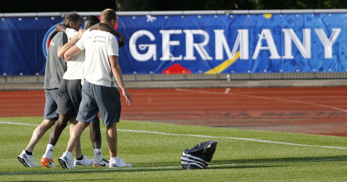 Рюдигер не сыграет на Евро-2016