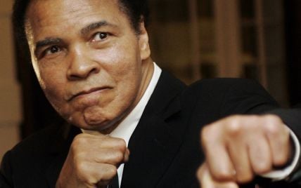 Легендарный боксер Мохаммед Али скончался в больнице