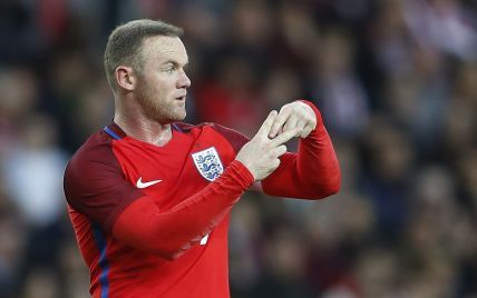 Легенда сборной Англии Руни призвал уйти на "международную" пенсию