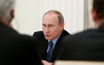 Путін обіцяє стримати натиск перед "мілітаристським чадом" НАТО