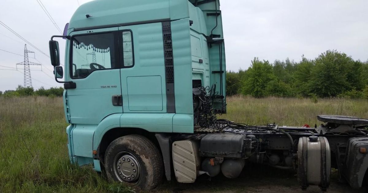 Під Києвом двоє підлітків 11 та 15 років викрали фуру