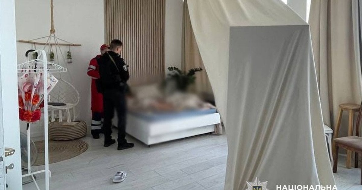Росіянин задушив свою дівчину в фотостудії