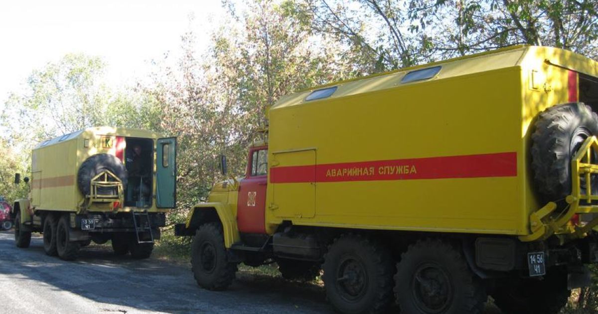 Экстренные службы сейчас работают над локализацией аварии на газовой скважине / © Управление ГСЧС в Полтавской области