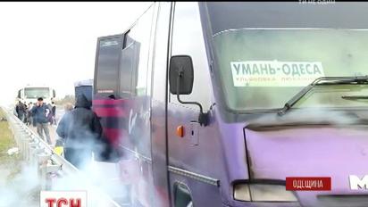 Рейсовый автобус Умань-Одесса сгорел на Киевской трассе