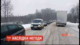 На дорогах Буковины из-за снегопадов образовались пробки