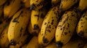 Бананы с коричневыми пятнами: можно ли их есть